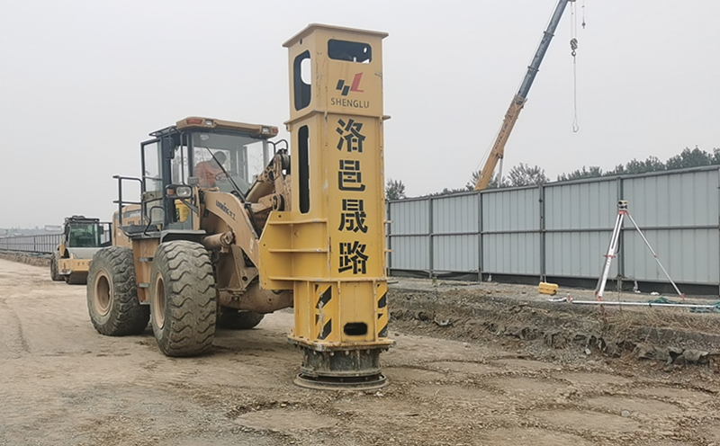 高速公路改扩建加宽,高速液压夯实机施工案例