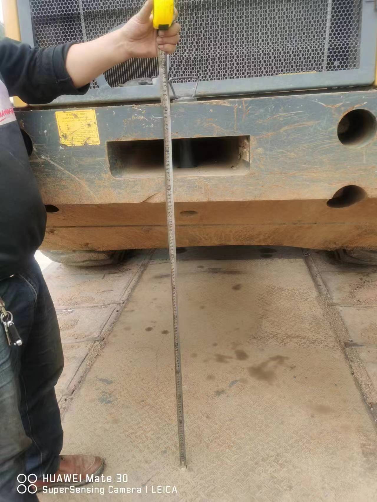 冲击碾牵引高度